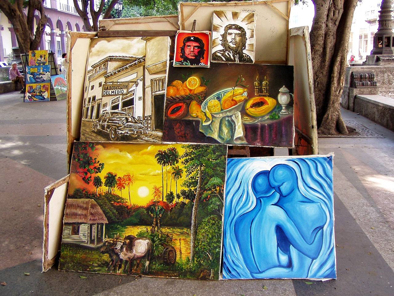 PC040592_S_Kunstmart_Paseo%20del%20Prado%20La%20Habana